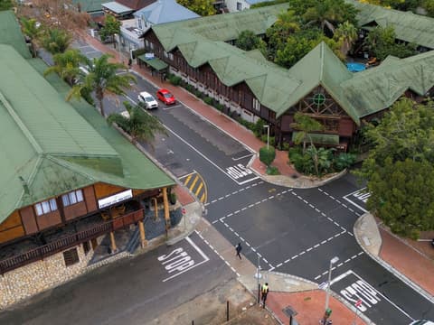 Knysna Log-Inn Hotel