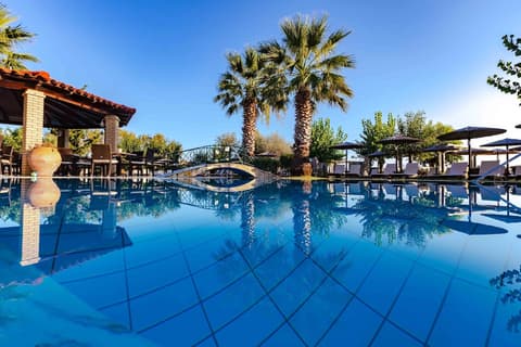 Robolla Beach Aparthotel, Pool