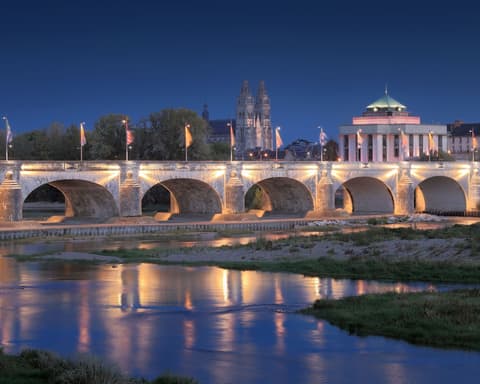 Hampton by Hilton Tours Centre