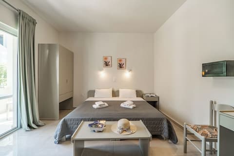 Rhoe Seaside Apartments