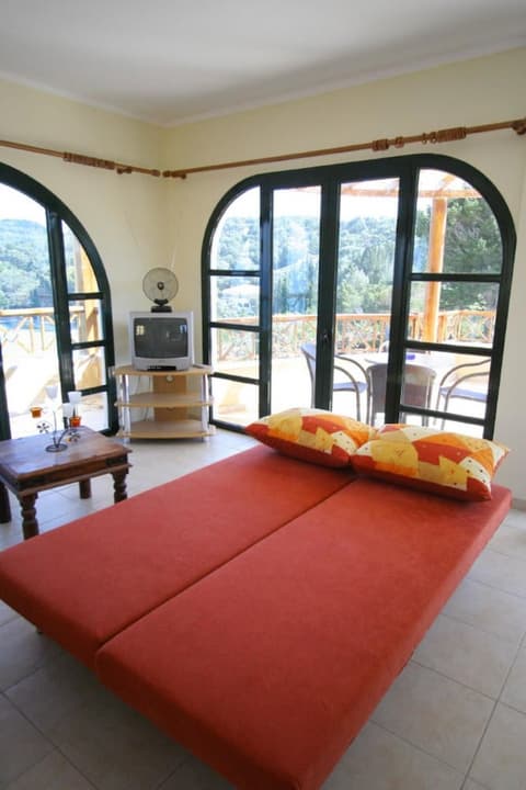 Thanasis Large Private Pool Walk to Beach Sea Views A C - 265