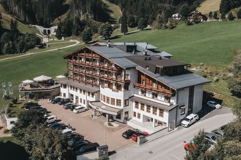 VAYA Zell am See, Front of property