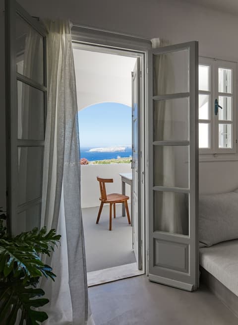 Nuvia Suites