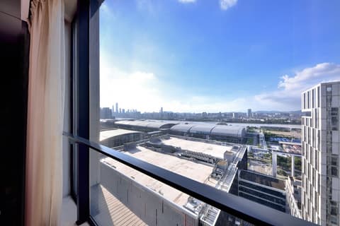 Guangzhou HeeFun Apartment - Poly World Trading Center, Room