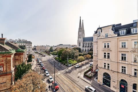 Hotel Pension Baron am Schottentor, View from room