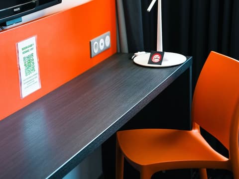Ibis Styles Caen Centre Gare, Room