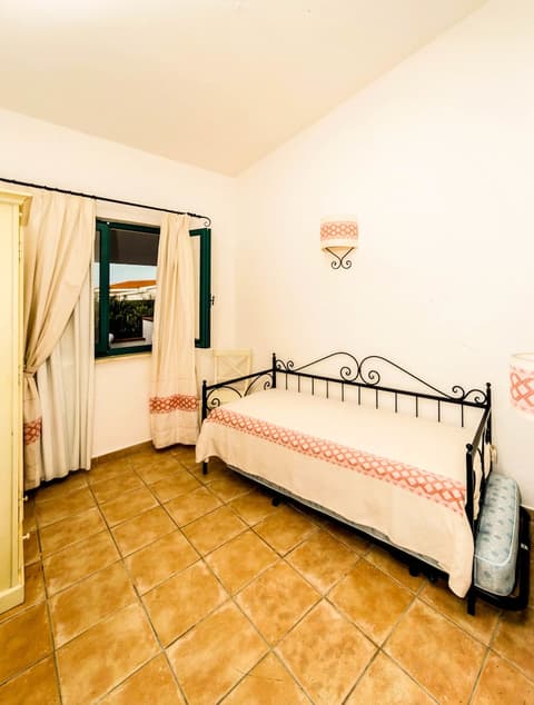 La Plage Hotel & Resort 