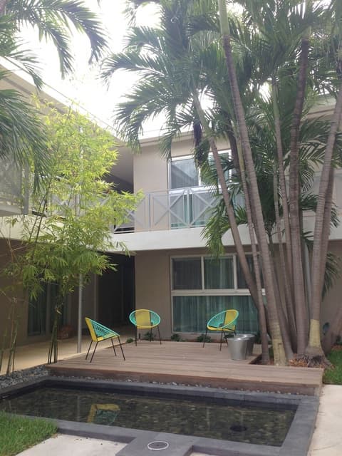 1818 Meridian House Apartments and Suites by Eskape Collection, Terrace/patio