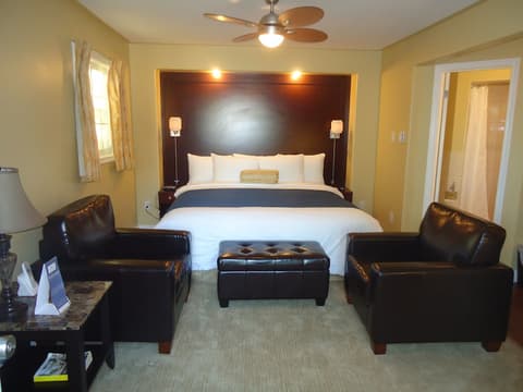 Bayside Inn & Waterfront Suites, Room