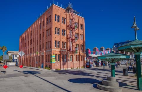 Venice Breeze Suites
