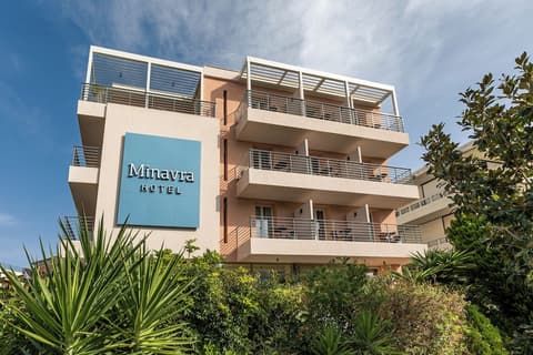 Minavra Hotel