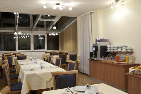 Airport Hotel Stetten