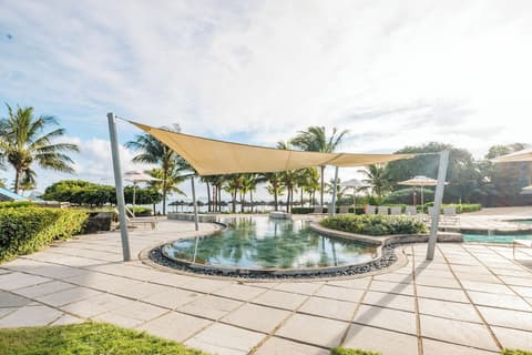 Zilwa Attitude, Pool