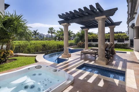 Grand Residences Riviera Cancún All Inclusive