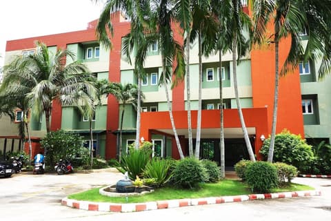 Phuket Ecozy Hotel