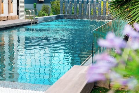 Renaissance Santiago Hotel by Marriott, Pool