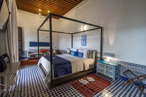 Riad Braya, Room