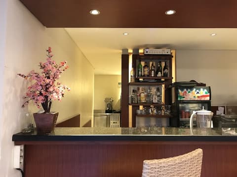 Sense Sunset Hotel Seminyak, Bar (on property)