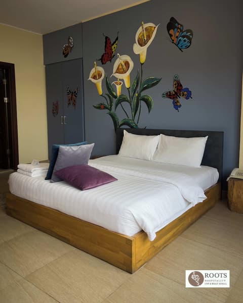 Roots Hotel Apartment, Room