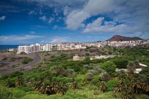 Praiano Aparthotel, Property grounds