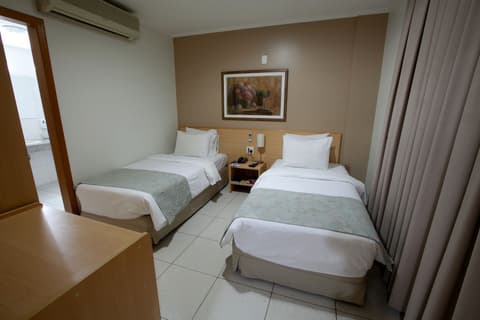Oitis Hotel, Room