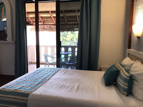 Chez Waffle Hotel, Room