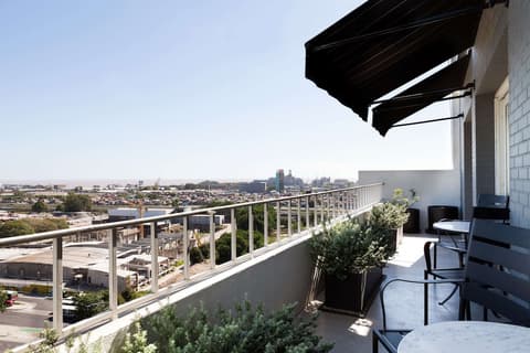 Esplendor by Wyndham Buenos Aires Plaza Francia, Terrace/patio