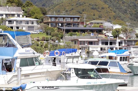 Harbour View Motel
