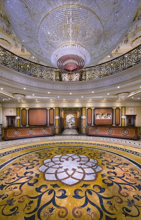 Royal Rose Hotel Abu Dhabi, Curio Collection by Hilton
