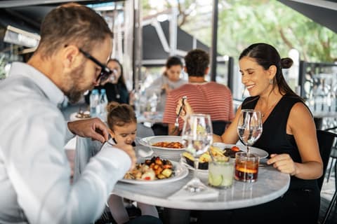 Amérian Executive Córdoba, Restaurant