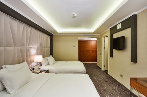 Doubletree By Hilton Hotel Izmir - Alsancak, Room