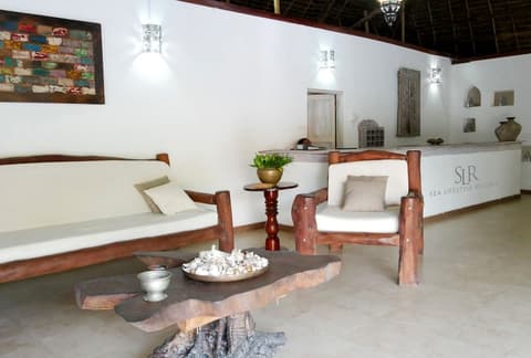 Sea View Lodge Boutique Hotel, Check-in/check-out kiosk