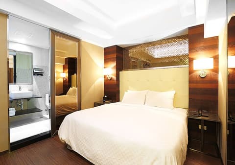 Royal Group Hotel Ho Yi Branch, Room