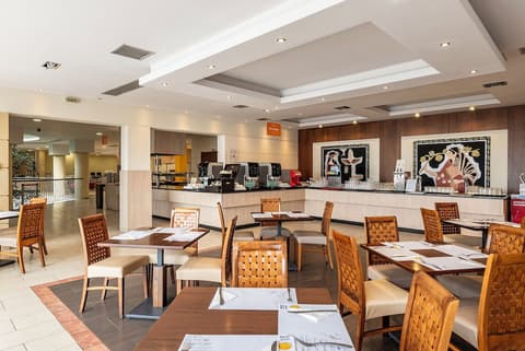 Aristoteles Holiday Resort & Spa, Restaurant