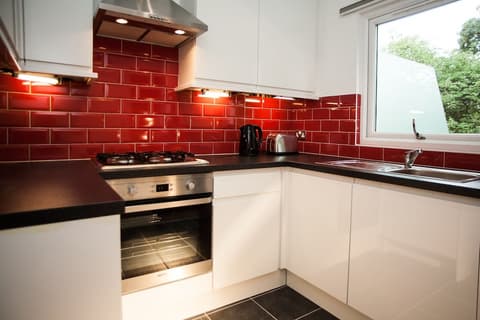 Lamington Apartments - London Hammersmith, Private kitchen