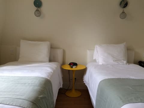 Royal Oak Inn, Room