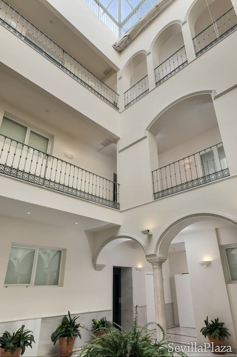 Suites Sevilla Plaza Apartamentos