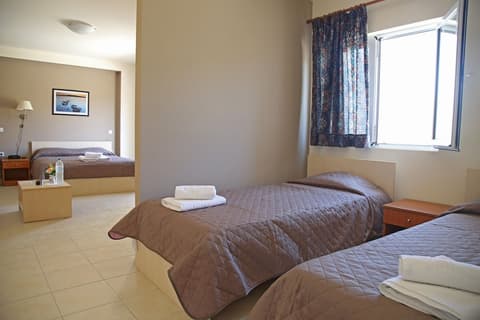 Hotel Sea Breeze, Room