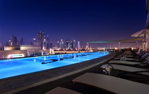 DAMAC Maison Mall Street, Outdoor pool