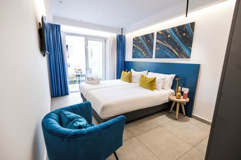 Flamingo Hotel, Room