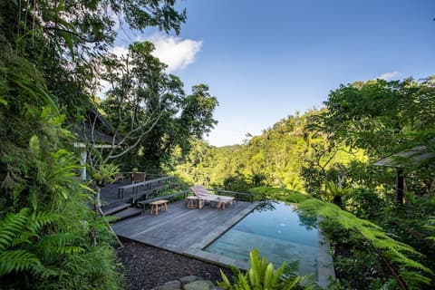 Buahan, A Banyan Tree Escape