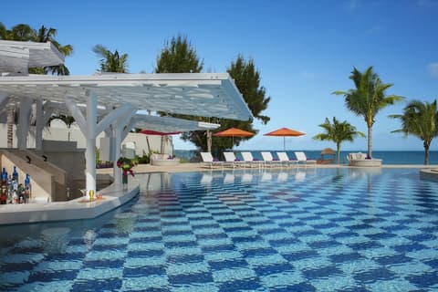 Breathless Cancun Soul Resort & Spa - Adults Only - All Inclusive, Swim-up bar