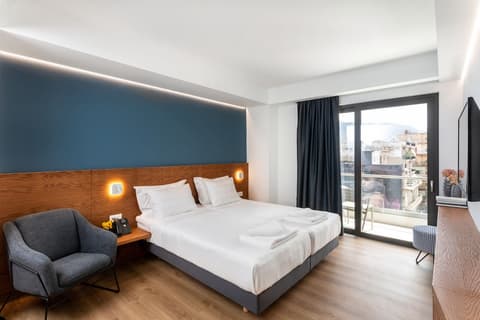 DAYS City Suites, Room