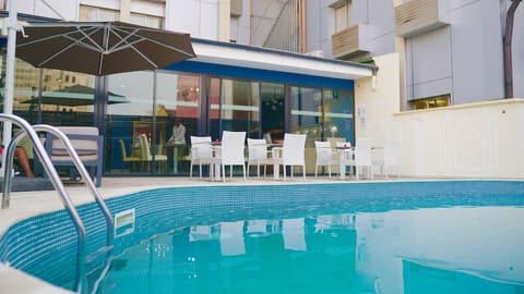 Merina Hotel, Pool