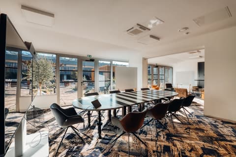 Cowool Avignon, Meeting facility