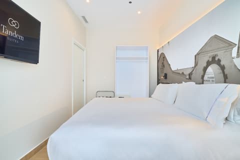 Tándem Pópulo, Room