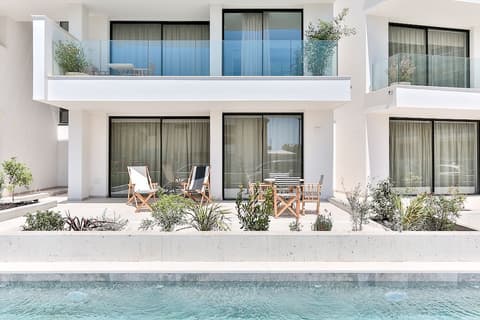 ECO-APARTMENTS LA MARINEDA & HOTEL THALASSA SPORT & SPA
