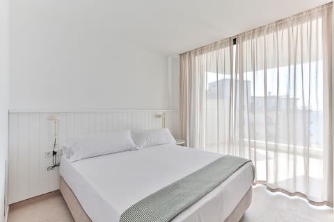 ECO-APARTMENTS LA MARINEDA & HOTEL THALASSA SPORT & SPA