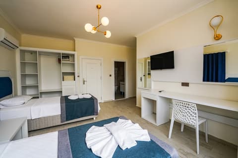 BLUE PEARL HOTEL& VILLAS