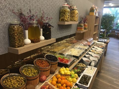 Mai Inci Hotel, Restaurant